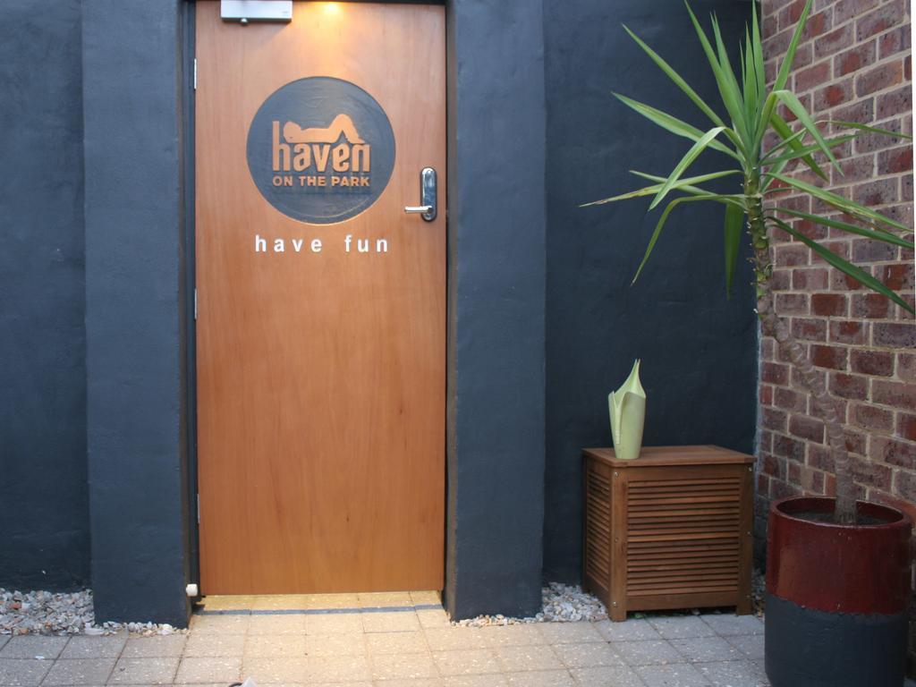 Haven On The Park Perth Exterior foto