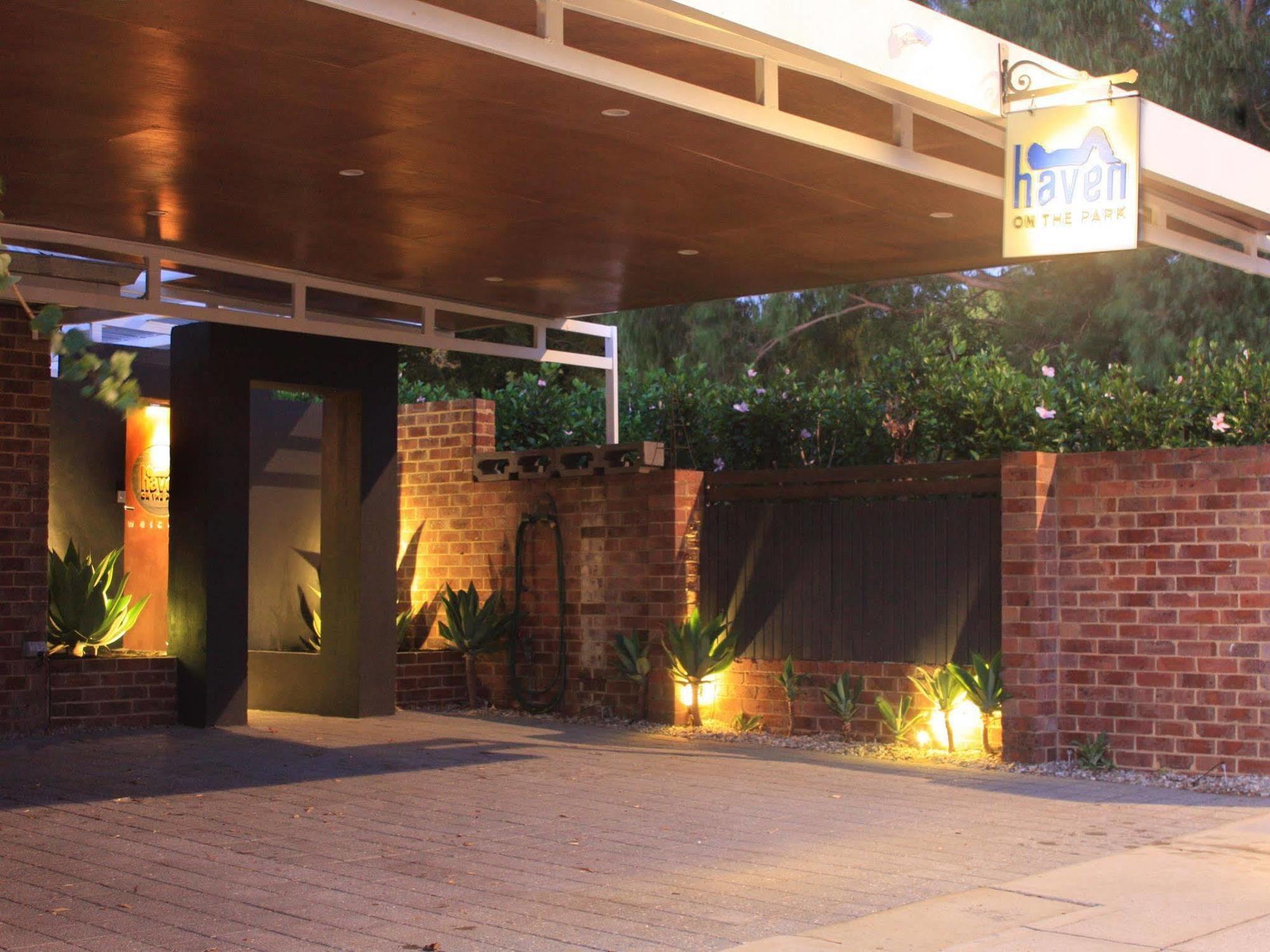 Haven On The Park Perth Exterior foto