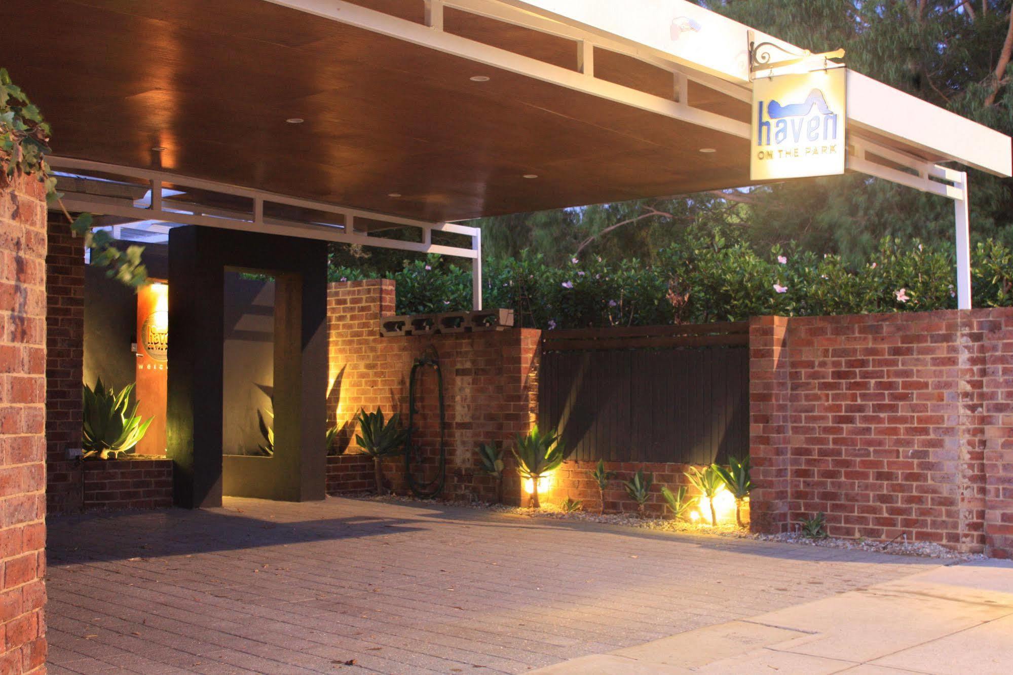 Haven On The Park Perth Exterior foto